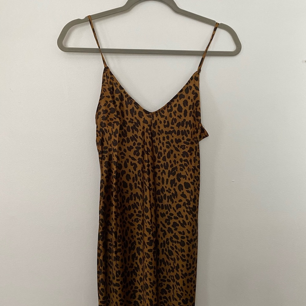 Midi brown animal print dress